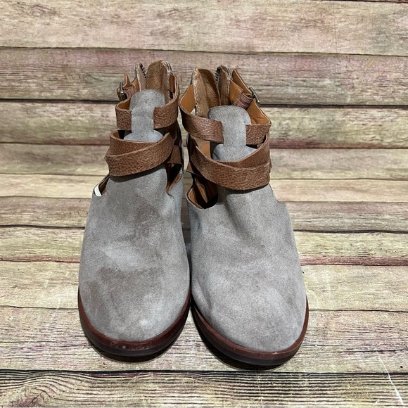 Kork-Ease Grey Suede Stina Ankle Boots - Picture 5 of 8